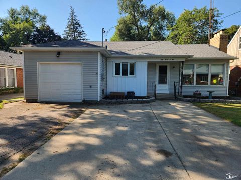 5705 Rosewood Avenue Monroe MI 48161