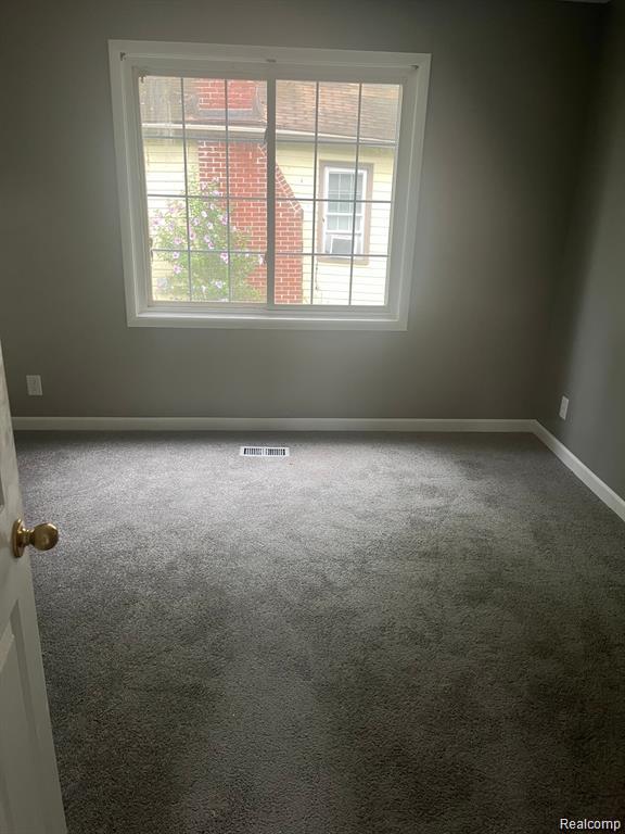 3319 Lakeview Street