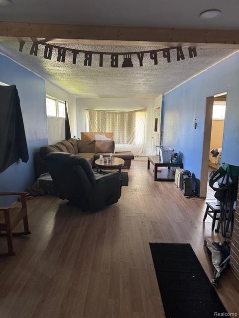 Photo of 1610 Kent Street, Flint, MI 48503 (MLS # 61018225)