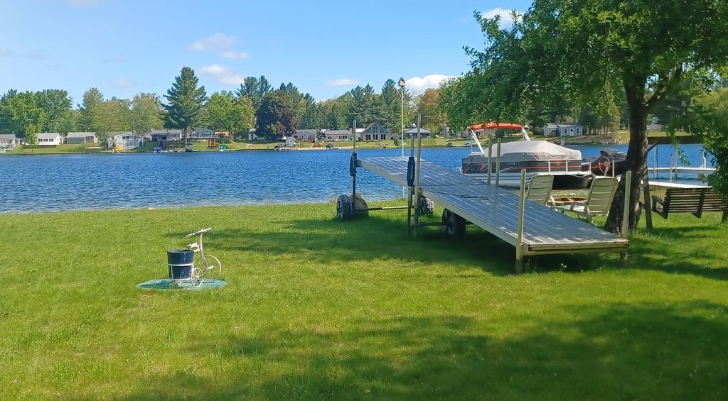 Photo of 6609 Swallow Drive, Harrison, MI 48625 (MLS # 50188653)