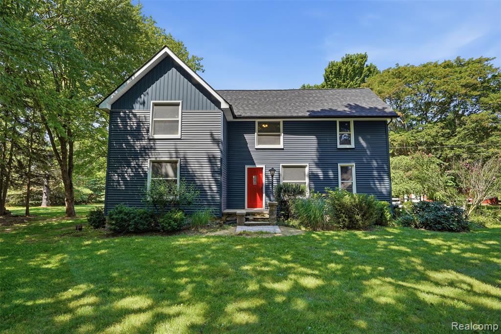 8880 Cedar Lake Road