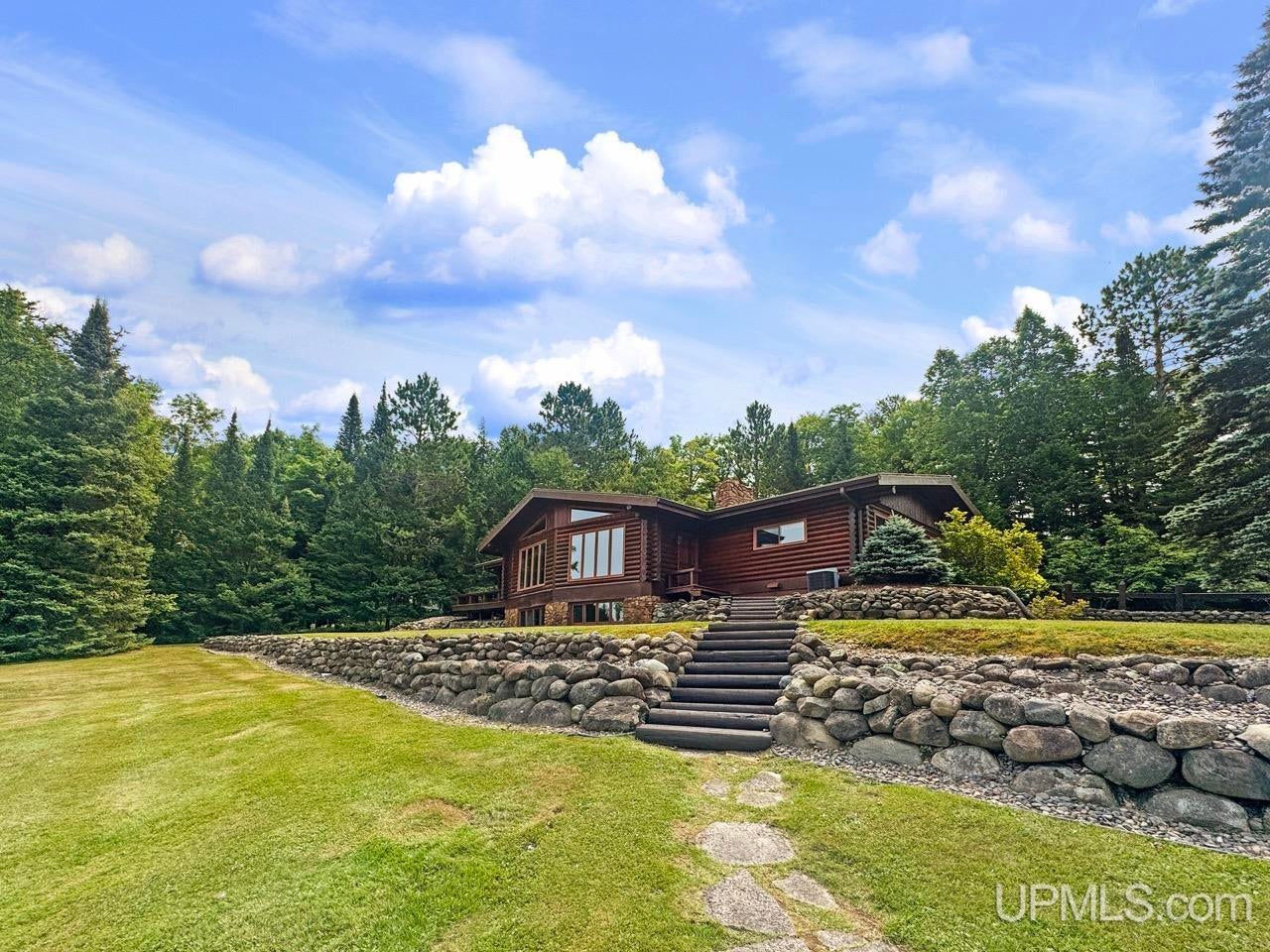 189 E Park Drive