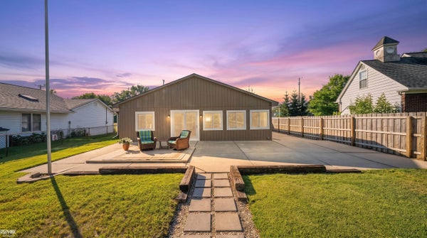 27401 S RIVER RD, HARRISON TOWNSHIP, MI 48045 - Image fb6f1e1fbc7f293995cf6ae48d3aafbb/2948437363