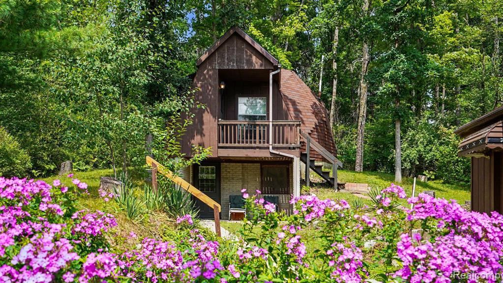 3700 Elbow Lake