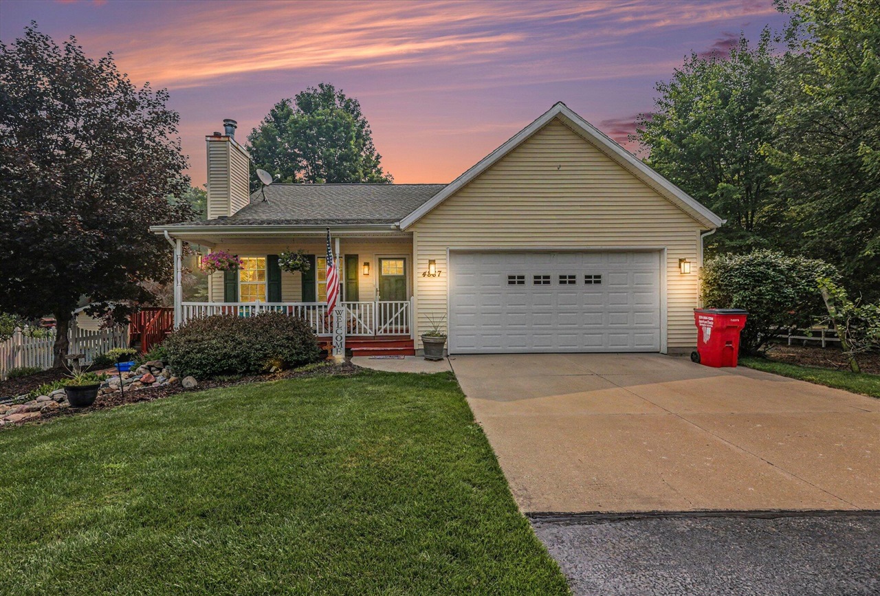 4887 W Jack Pine Drive