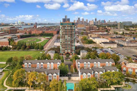Photo of 3320 Spinnaker Lane 17E #17E, Detroit, MI 48207 (MLS # 61018288)