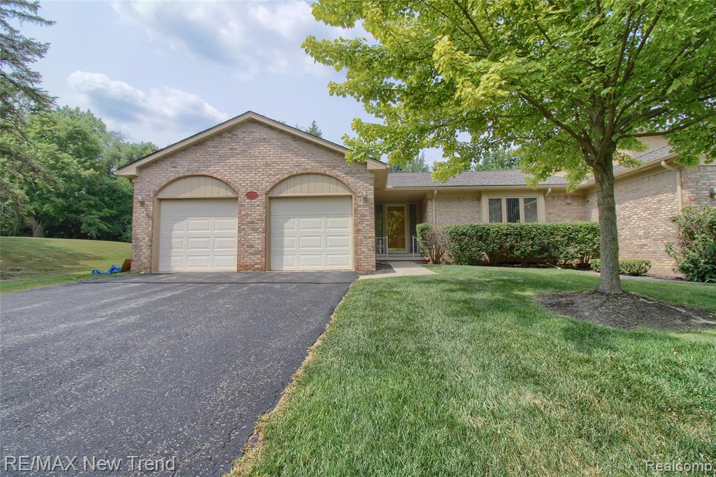 29504 Sylvan Lane