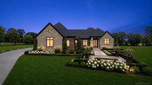 4025 TAFT RD, BRUCE TWP, MI 48065 - Image fcbdc4c697b536daec63df8d03148dcb/1937082159