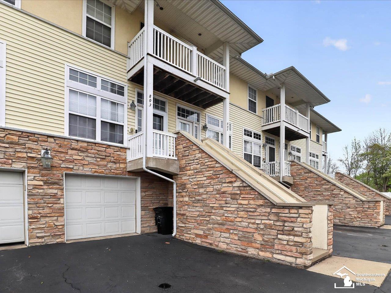 803 Catalina Cove