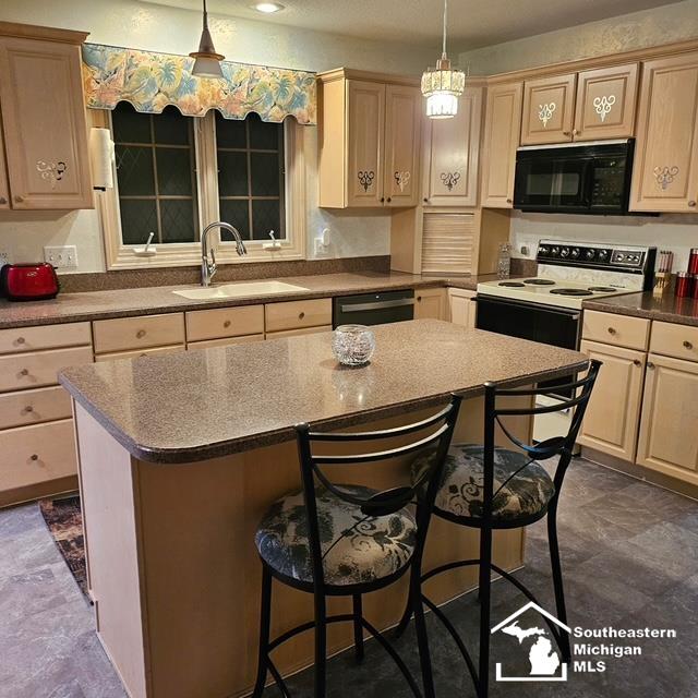7365 Hidden Valley Drive