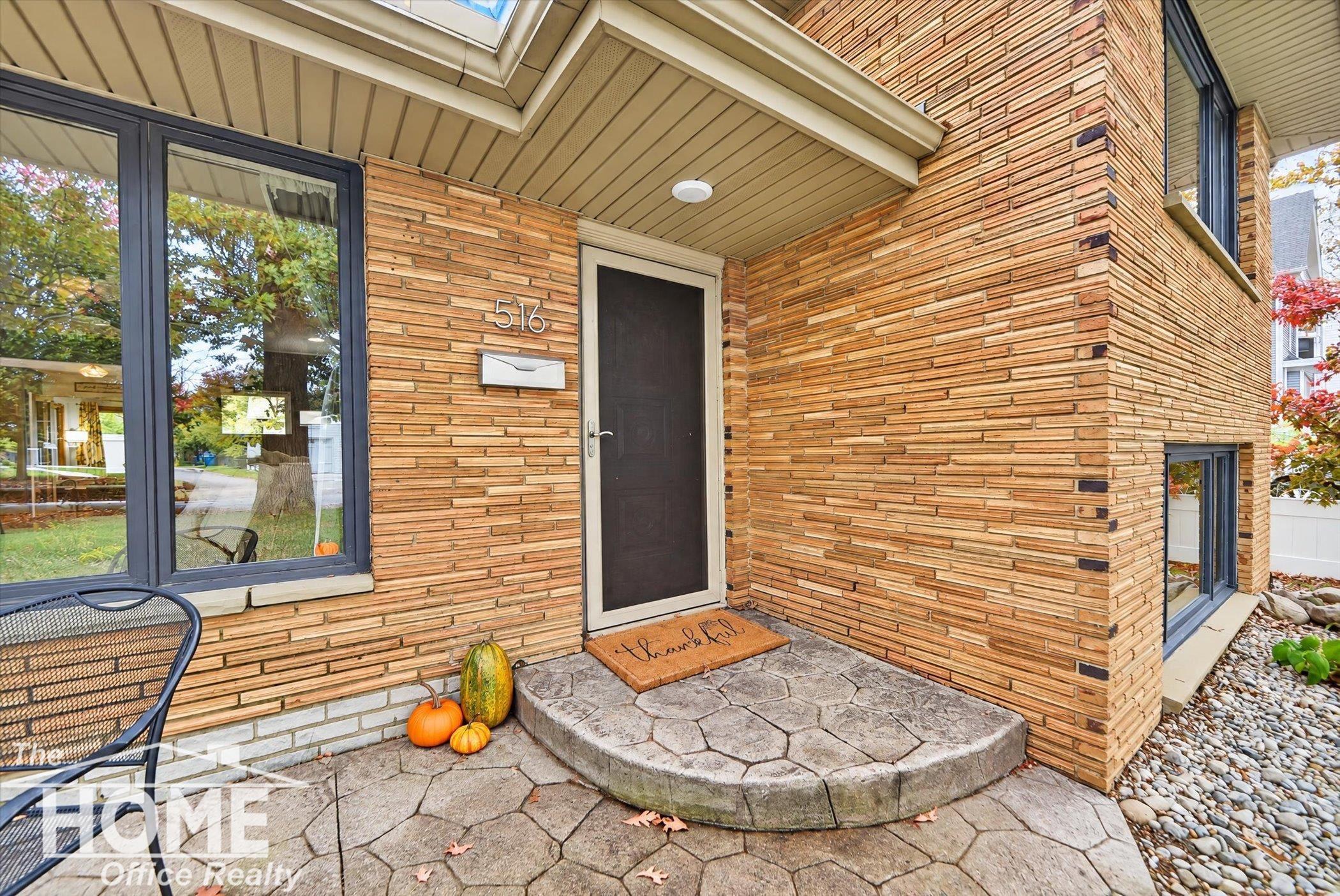 516 Clark Street