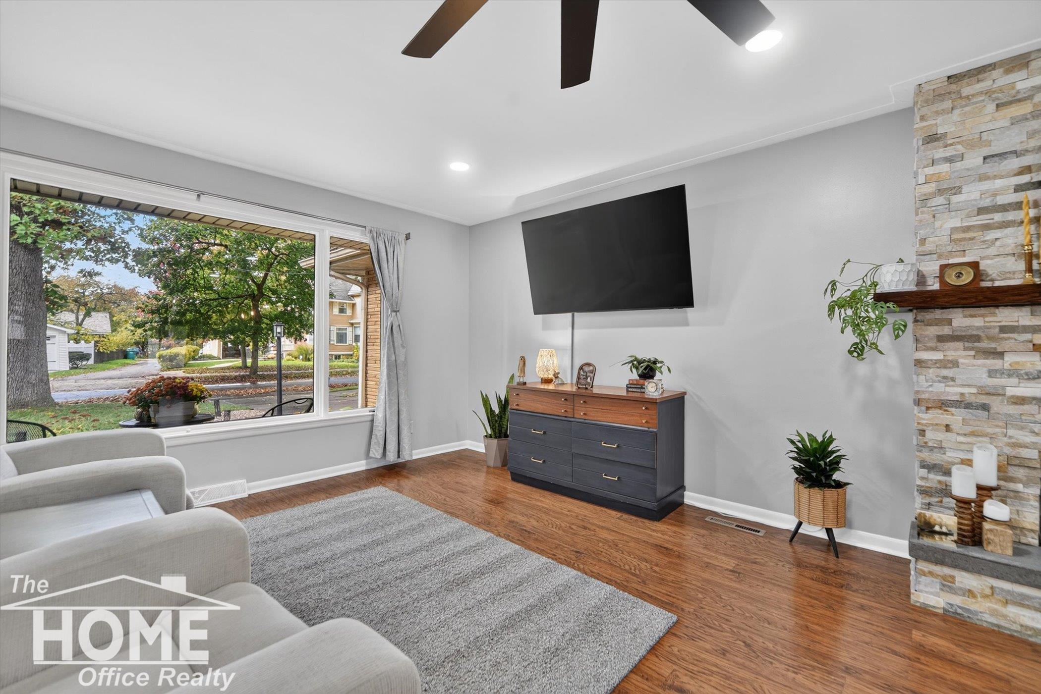516 Clark Street