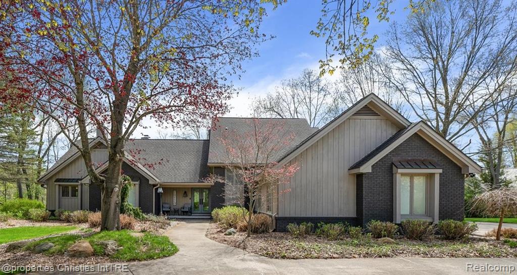 1071 Woodbridge Lane