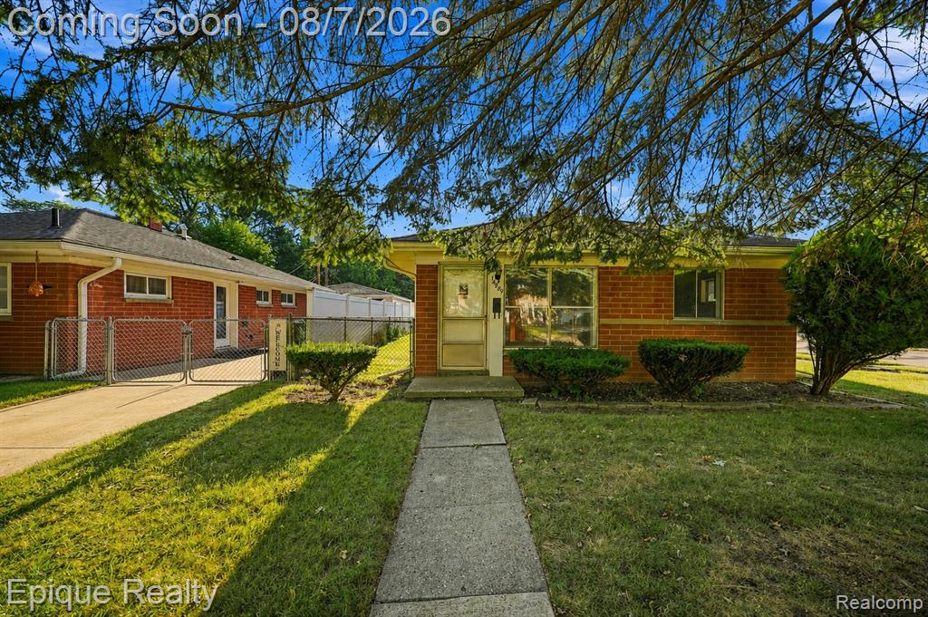 14589 Helen Street