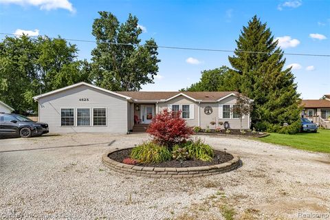 4625 Bluebush Rd Raisinville MI 48162