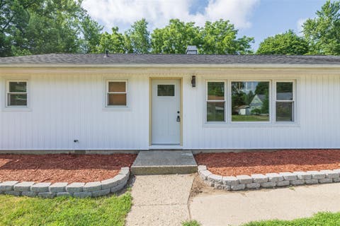 Photo of 2222 Southern Avenue, Kalamazoo, MI 49001 (MLS # 70538154)