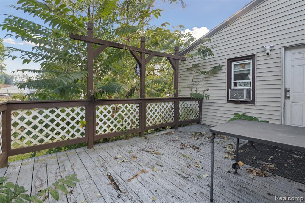 Dearborn Heights, Michigan 48125, United States, 3 Bedrooms Bedrooms, ,1 BathroomBathrooms,Residential,Active,212966