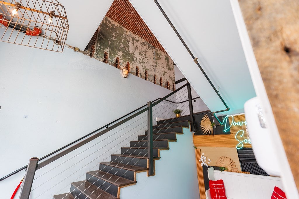 208 N Patterson