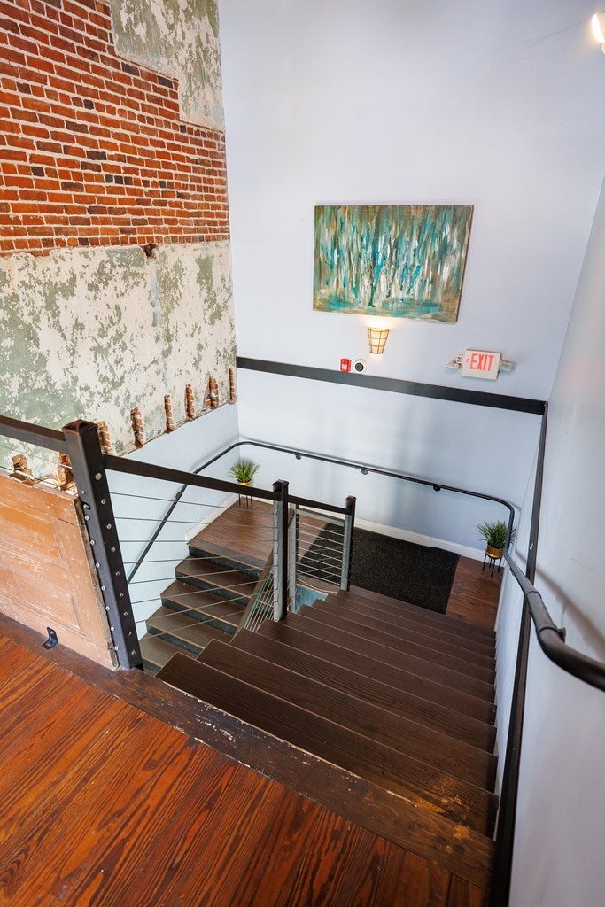 208 N Patterson