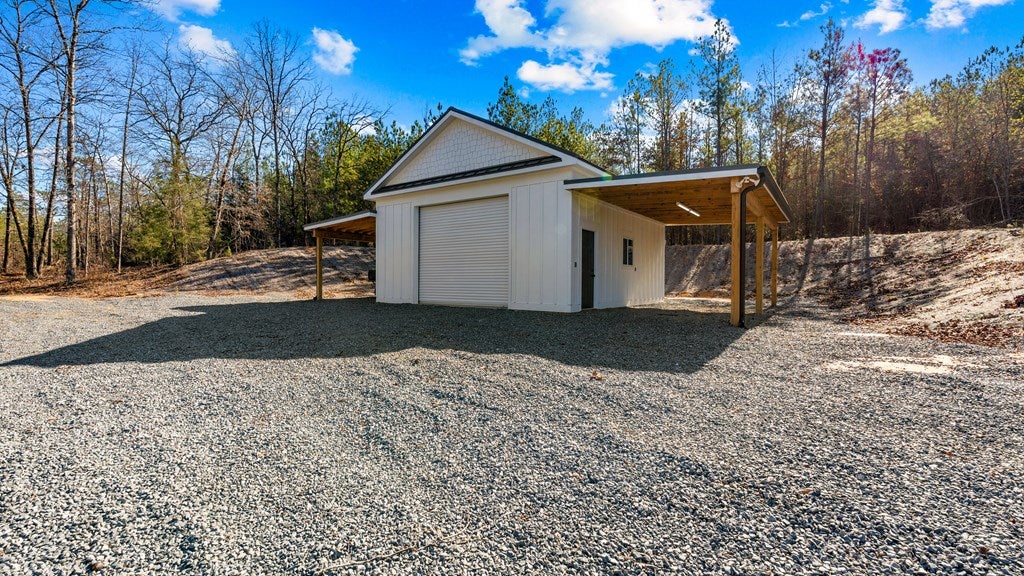 298 Highway 127 E