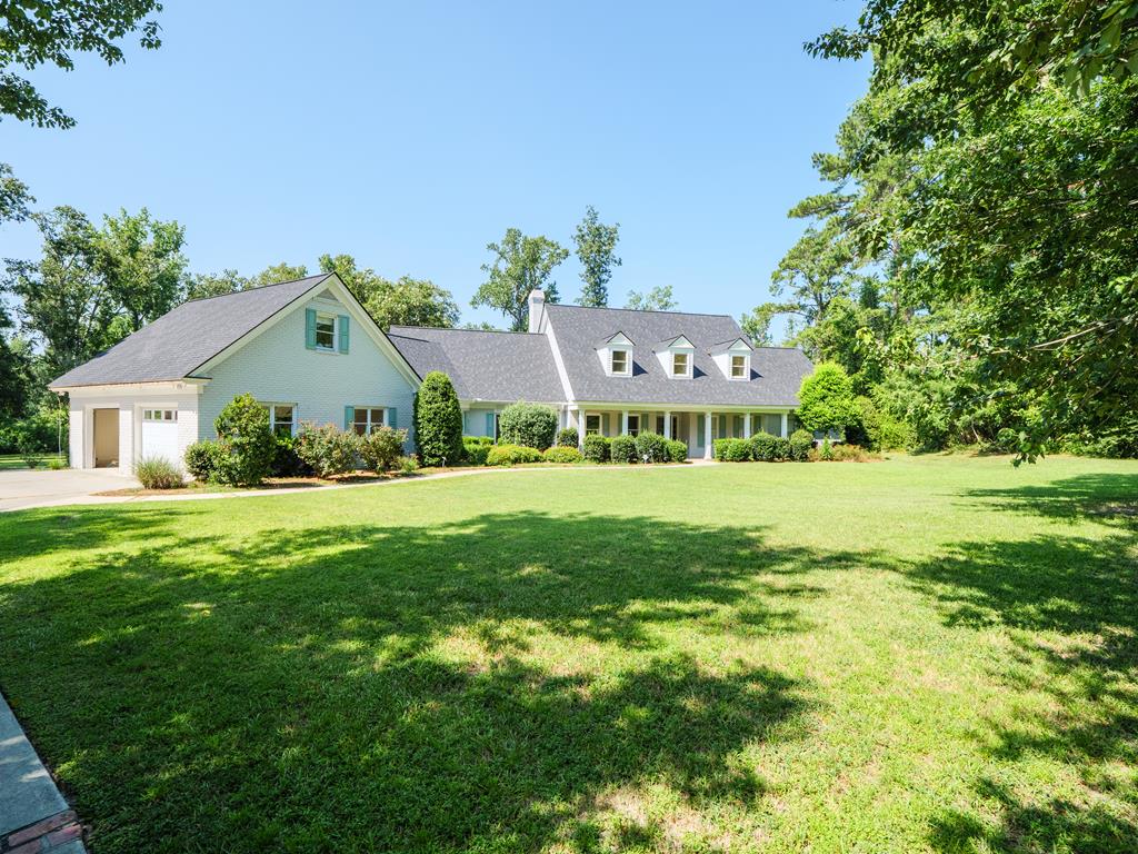987 S Lakeshore Dr.