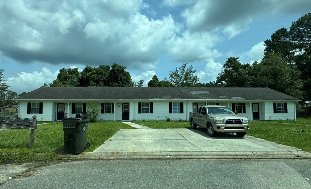* 25 Apartment Doors in Waycross & Blackshear 25