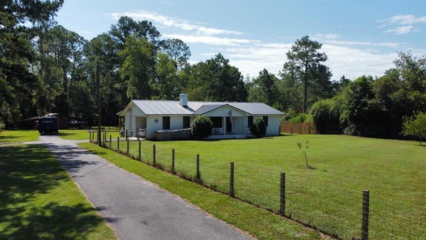3961 HOWELL DR, VALDOSTA, GA 31606 - Image 448f32b98ae9f9cbac54cfd08f2dca4a/3773543732