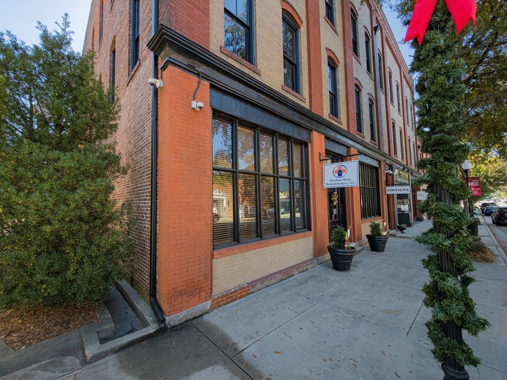 105-111 W Central Avenue