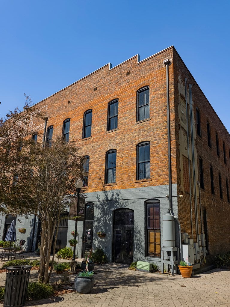 105-111 W Central Avenue