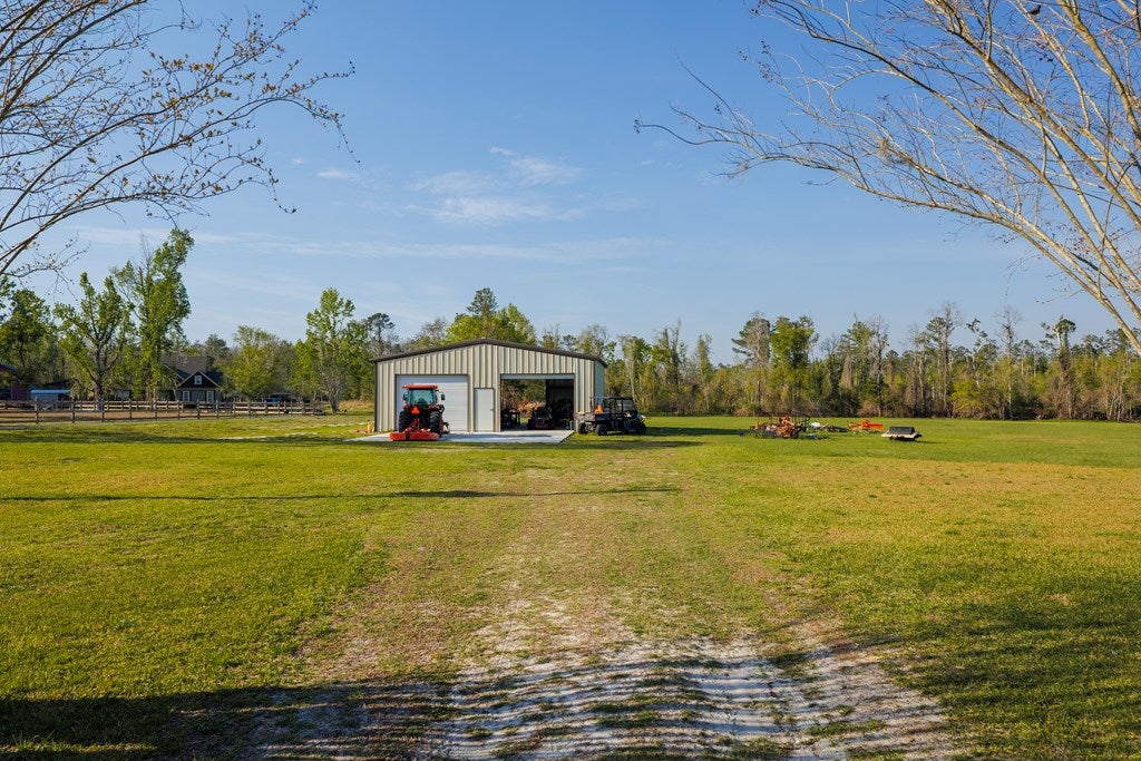 3497 Brown RD