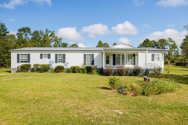 4021 COLLIER LN, VALDOSTA, GA 31605 - Image d5164abb8db0e9bd4cccd1dc373ce23b/2275617121