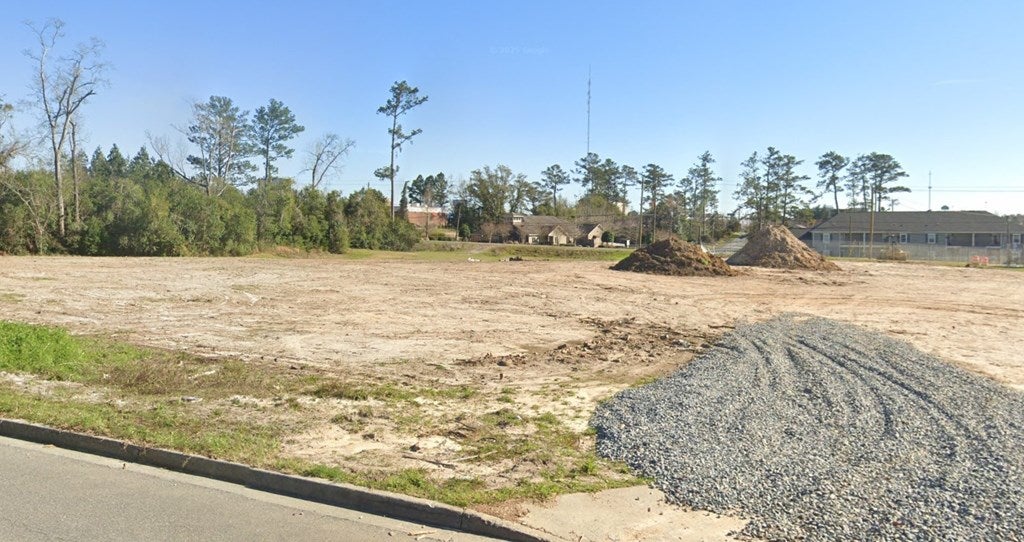 2005 Baytree Rd