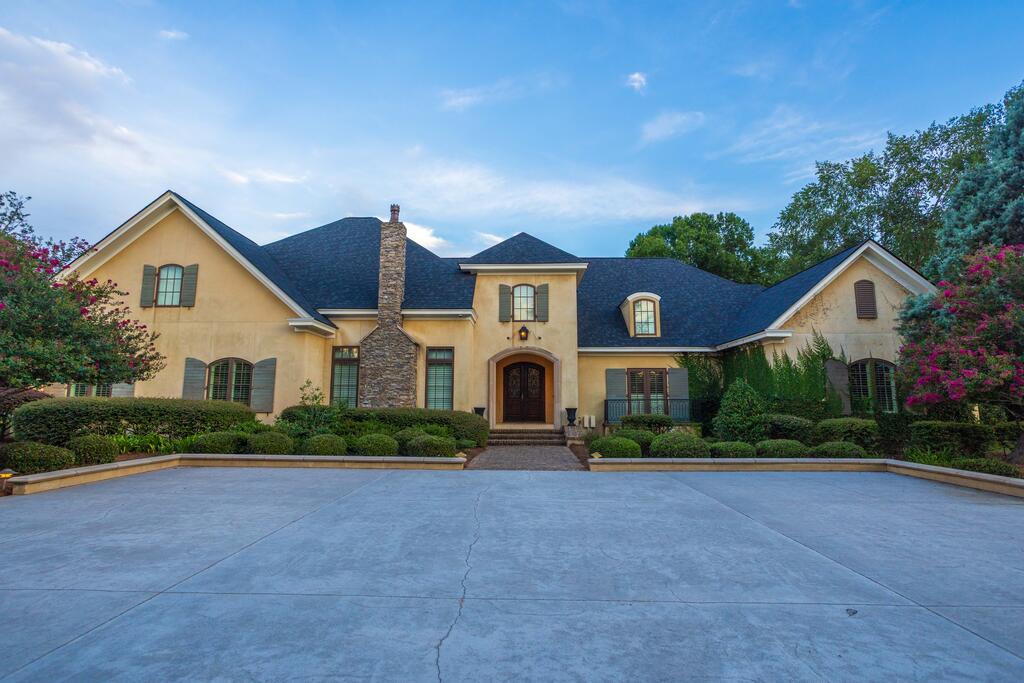 4460 Robert Drive