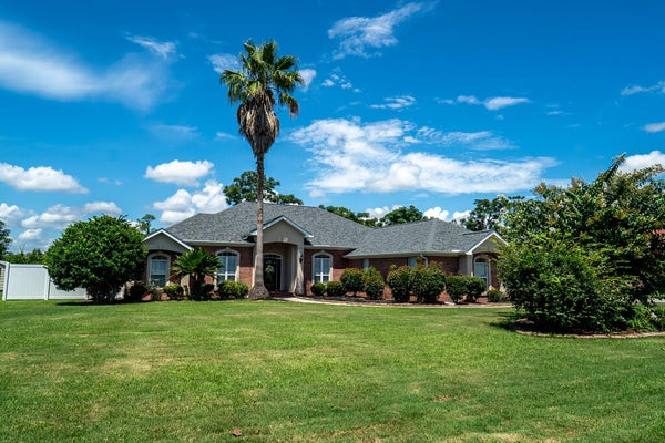 3744 BERMUDA RUN DR, VALDOSTA, GA 31605 - Image f5bc83ab6597f29cee4d5e5c4bdd975c/821330451