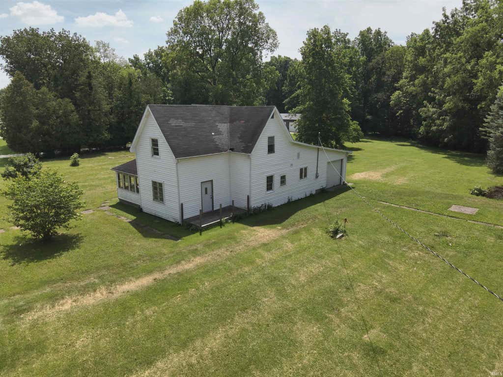 Photo of 1830 E Old Kokomo Road, Marion, IN 46953 (MLS # 202627195)