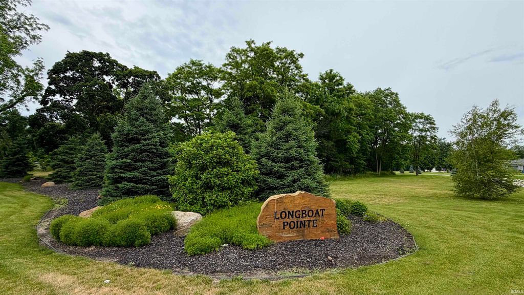 Photo of 20328 Longboat Court #18, Bristol, IN 46507 (MLS # 202622196)