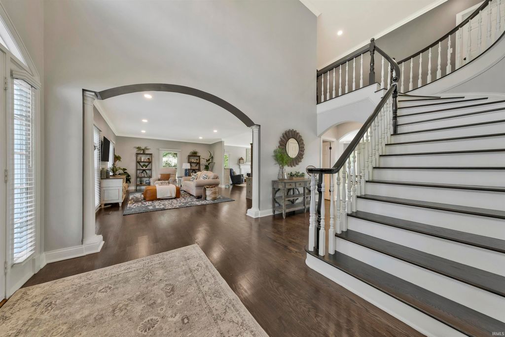 Photo of 8501 Carrington Drive, Evansville, IN 47711 (MLS # 202539433)