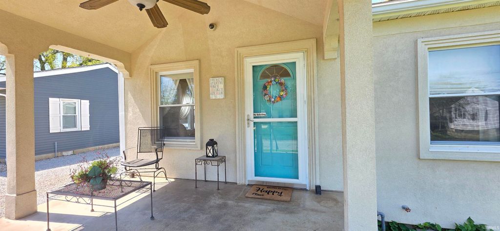 Photo of 904 N Lincoln Park Drive, Evansville, IN 47711 (MLS # 202612264)