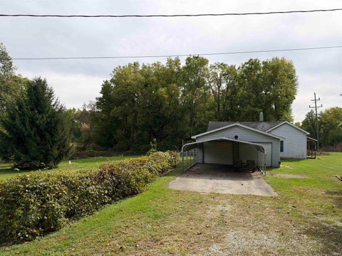 Tiny photo for 5203 N OLD US Highway 31 Highway, Rochester, IN 46975 (MLS # 202642170)