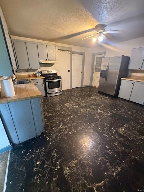 Tiny photo for 5203 N OLD US Highway 31 Highway, Rochester, IN 46975 (MLS # 202642170)