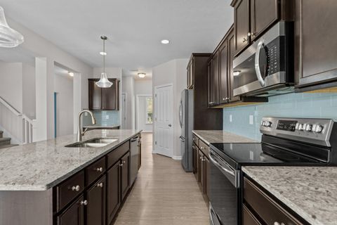 Tiny photo for 5552 golden gate Way, Kokomo, IN 46902 (MLS # 202542388)