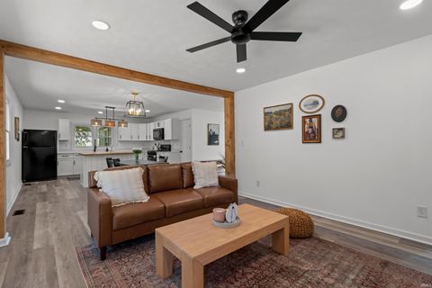 Tiny photo for 416 N Calumet St, Kokomo, IN 46901 (MLS # 202540170)