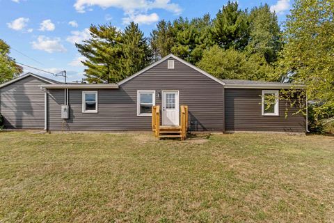 Tiny photo for 416 N Calumet St, Kokomo, IN 46901 (MLS # 202540170)