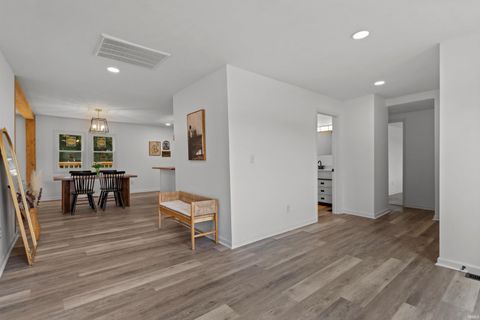 Tiny photo for 416 N Calumet St, Kokomo, IN 46901 (MLS # 202540170)