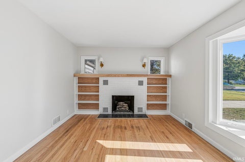 Tiny photo for 3409 E Jefferson Boulevard, South Bend, IN 46615 (MLS # 202643746)