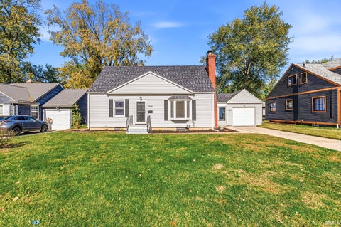 Tiny photo for 3409 E Jefferson Boulevard, South Bend, IN 46615 (MLS # 202643746)
