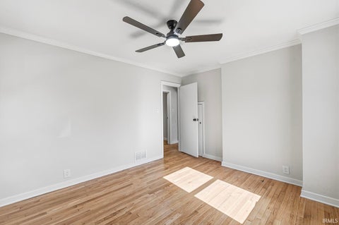 Tiny photo for 3409 E Jefferson Boulevard, South Bend, IN 46615 (MLS # 202643746)