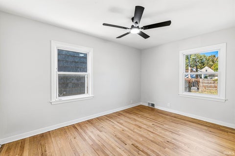 Tiny photo for 3409 E Jefferson Boulevard, South Bend, IN 46615 (MLS # 202643746)