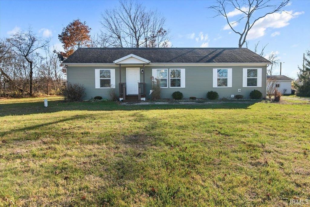 Photo of 3319 E State Road 236, Anderson, IN 46017 (MLS # 202540815)