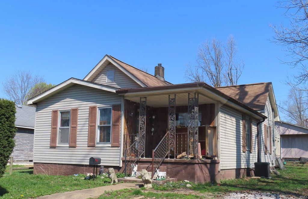 Photo of 1826 S Bosse Avenue, Evansville, IN 47712 (MLS # 202610789)